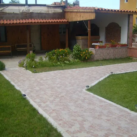 Sotirovi Guest Rooms Guest house