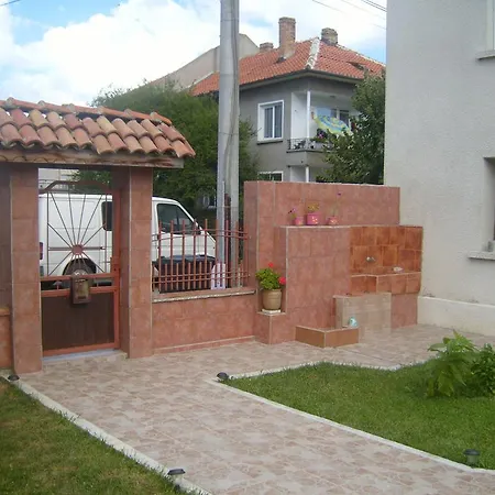 Sotirovi Guest Rooms