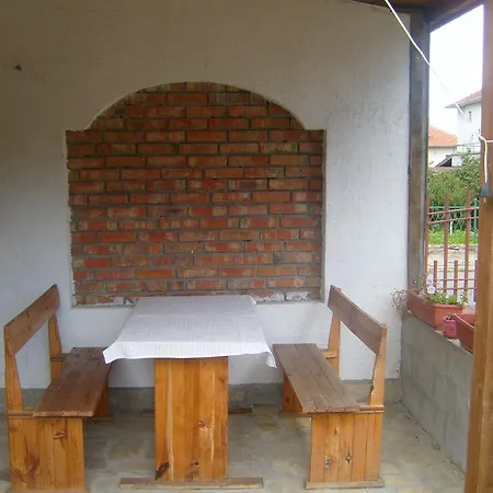Guest house Sotirovi Guest Rooms *