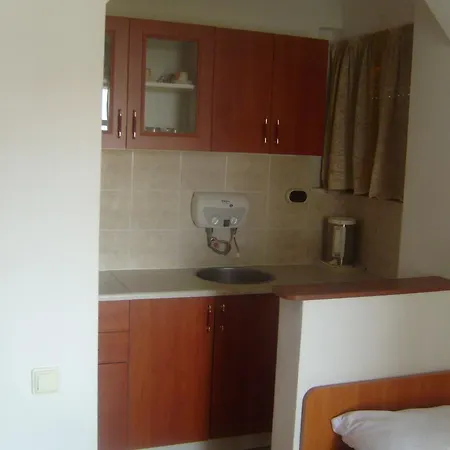 Guest house Sotirovi Guest Rooms *