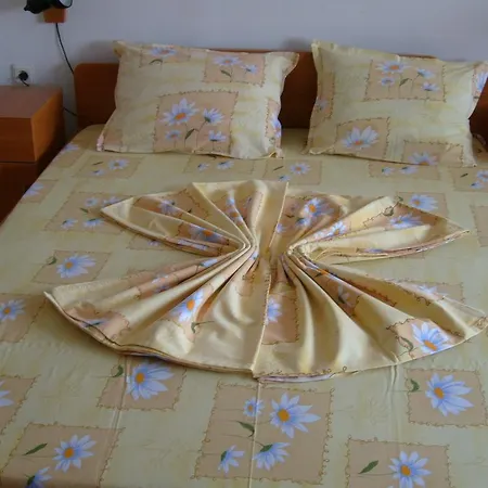 Sotirovi Guest Rooms Guest house *